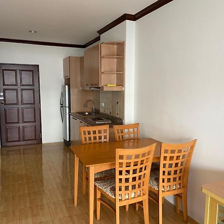 View Talay 5 At Nong Apartment Pattaya Zewnętrze zdjęcie